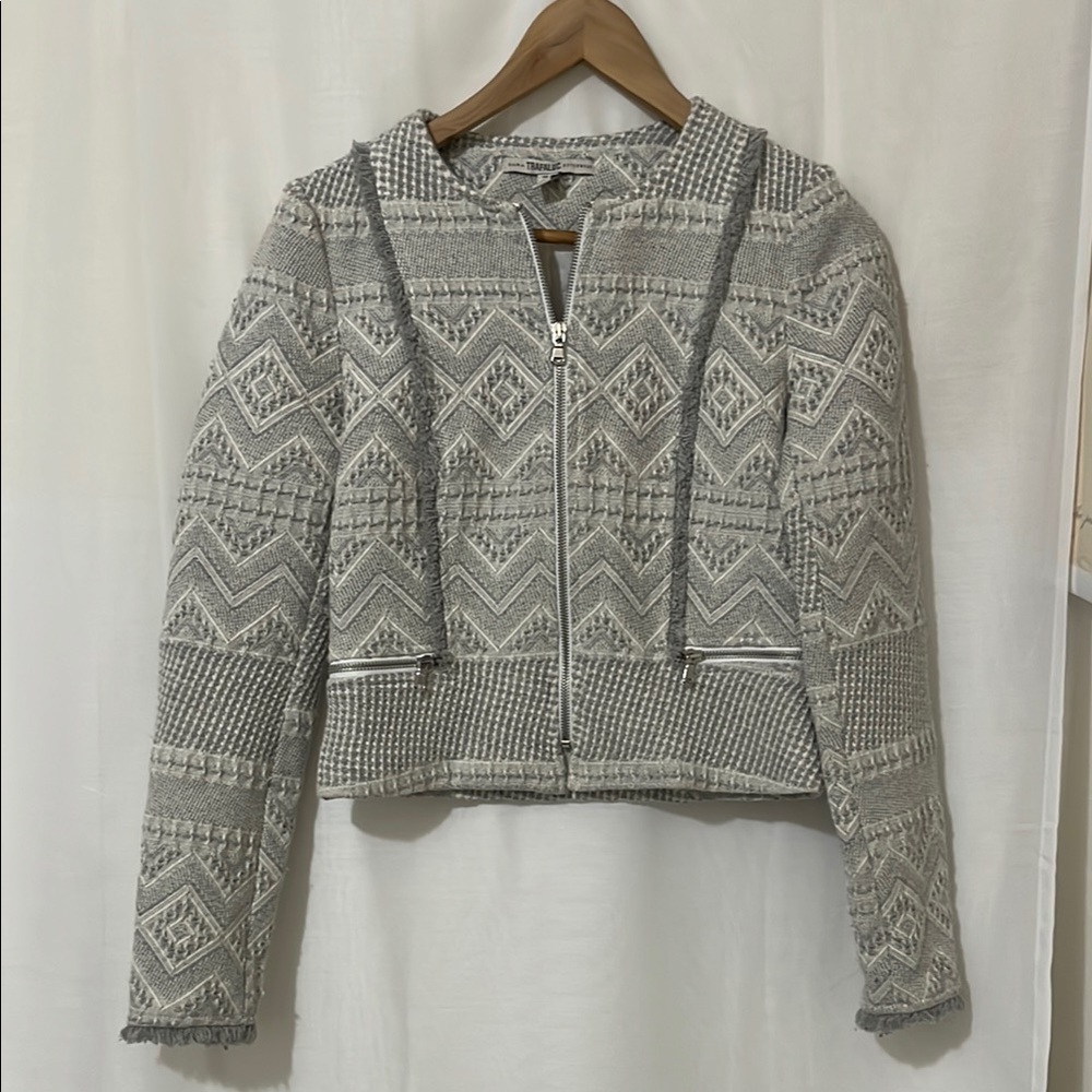 Zara Trafaluc Grey and White Long Sleeve Short Jscket